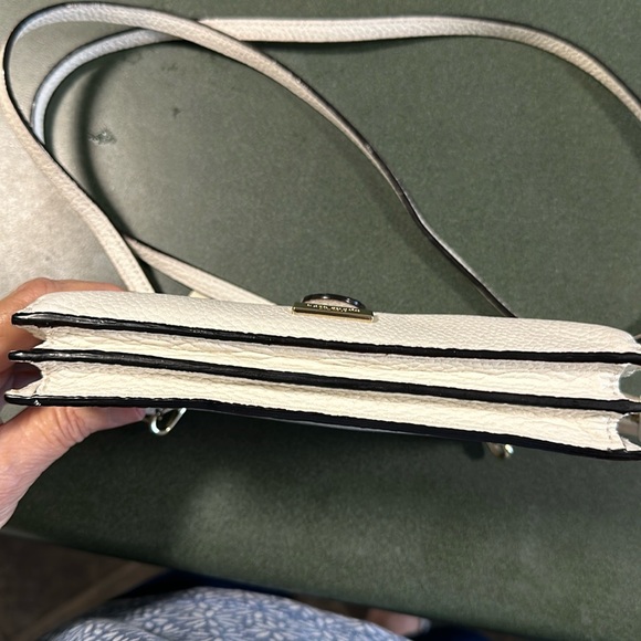 NWOT Kate Spade Unique Laser Cut Floral Design Wallet/Wristlet - Picture 5 of 11